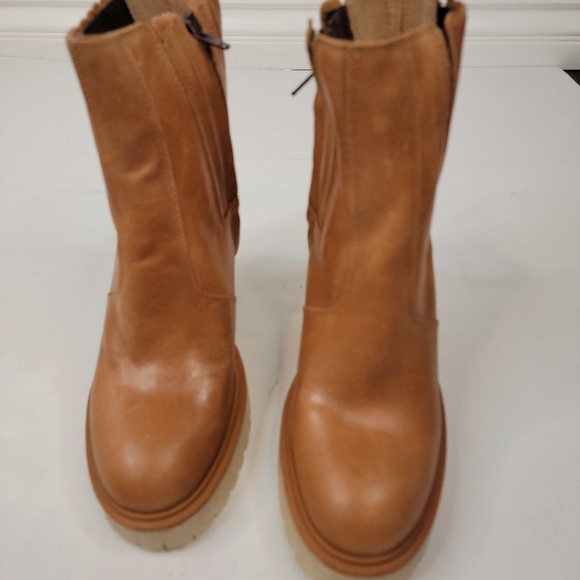 Free People Booties James Chelsea Boot 36.5 Tan Chunky Lug Sole Y2K 90s NIB - Picture 3 of 10